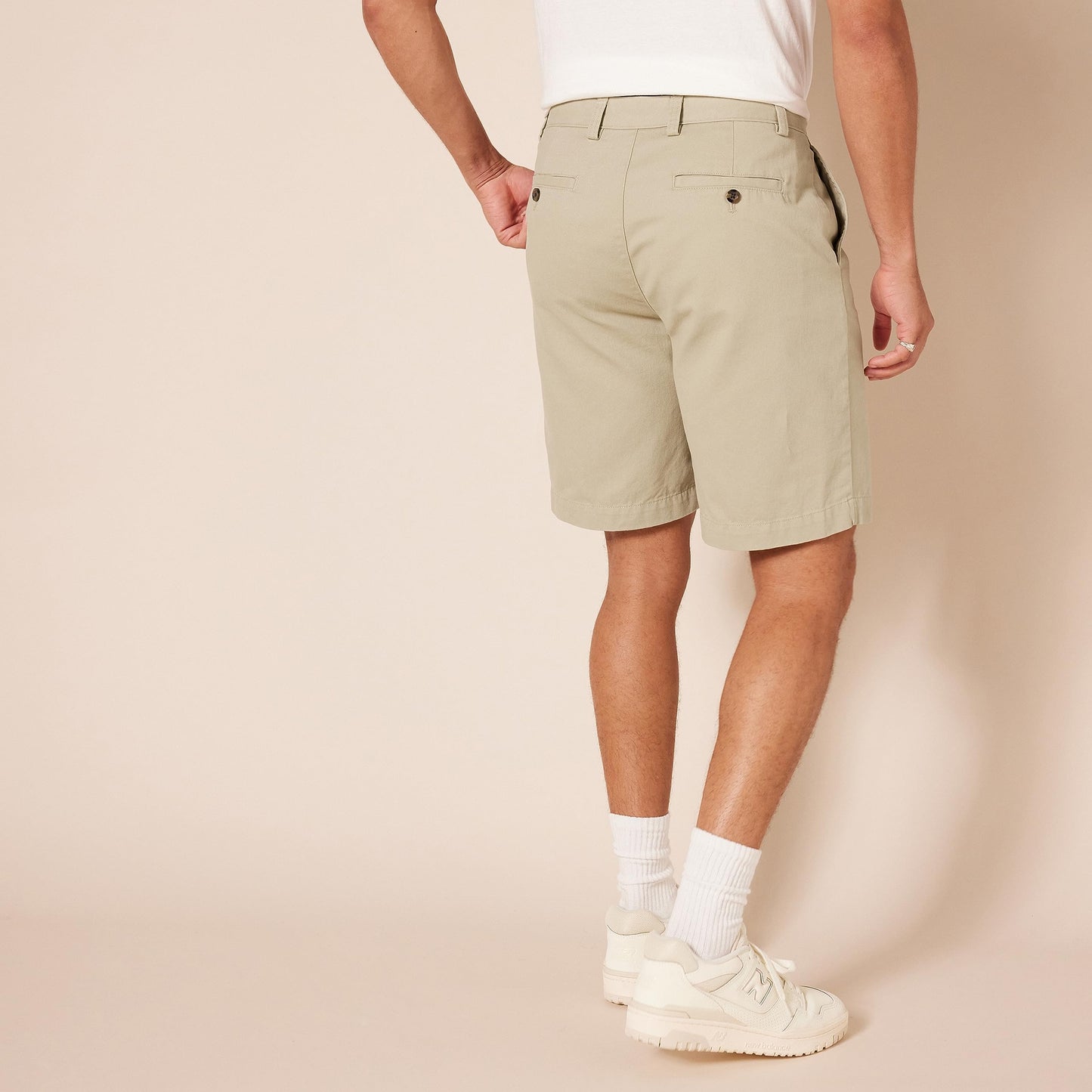 Amazon Essentials Men's Classic-Fit 9" Chino Short, Khaki, 29